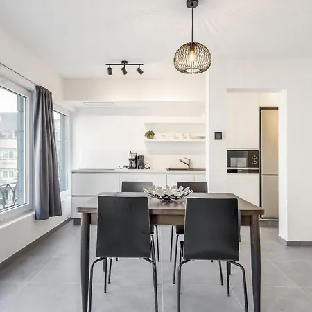 Apartment Delightful Family At Only 50 Meters From The Beach / Panne A Cote De Panne