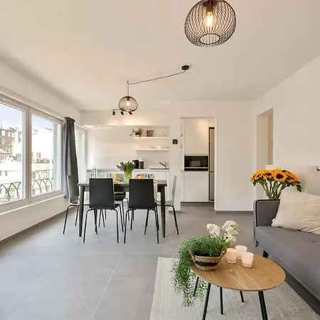 Delightful Family At Only 50 Meters From The Beach / Panne A Cote Apartman De Panne