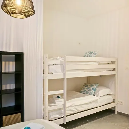 Delightful Family At Only 50 Meters From The Beach / Panne A Cote Apartman De Panne