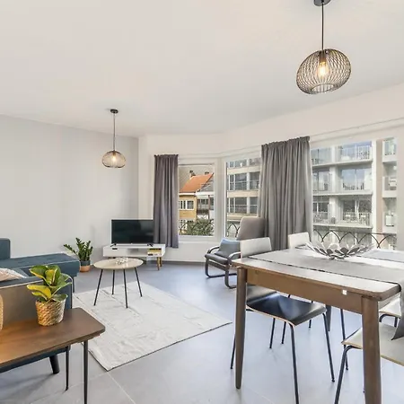 Delightful Family At Only 50 Meters From The Beach / Panne A Cote Apartment *